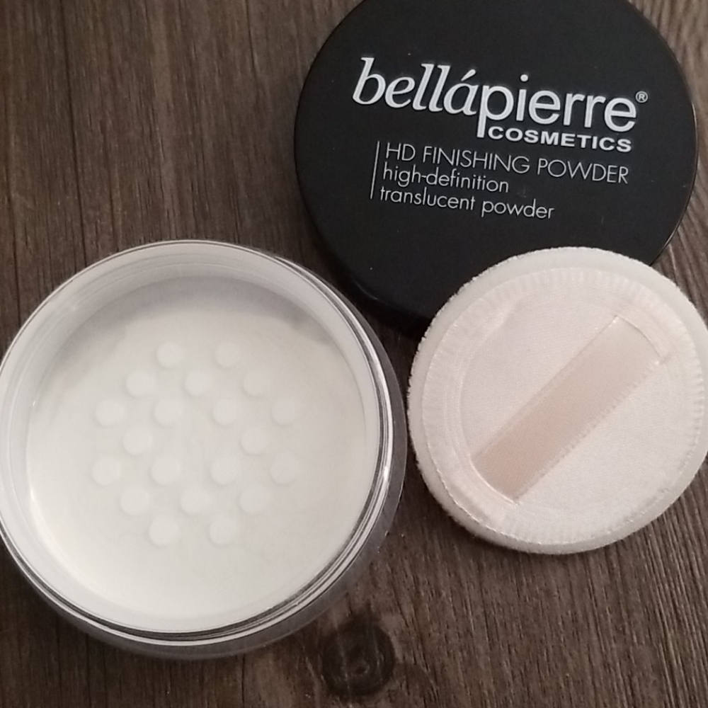 BellaPierre Cosm Translucent HD Finishing Powder - Picture 2 of 4